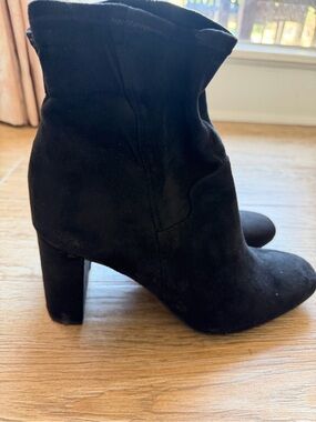 Franco Sarto  Imelda Black Suede High Block Heel Ankle Boots - Women size 11